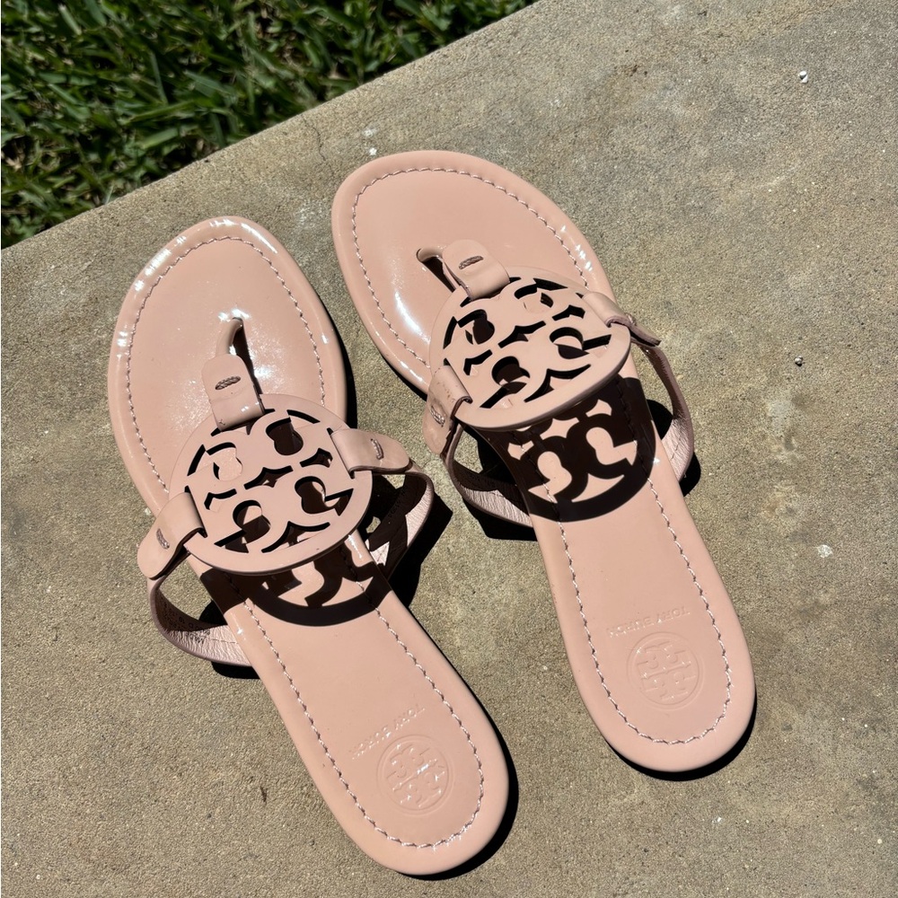 NEW -  TORY BURCH - MILLER SANDAL - 8 1/2 - Picture 6 of 7